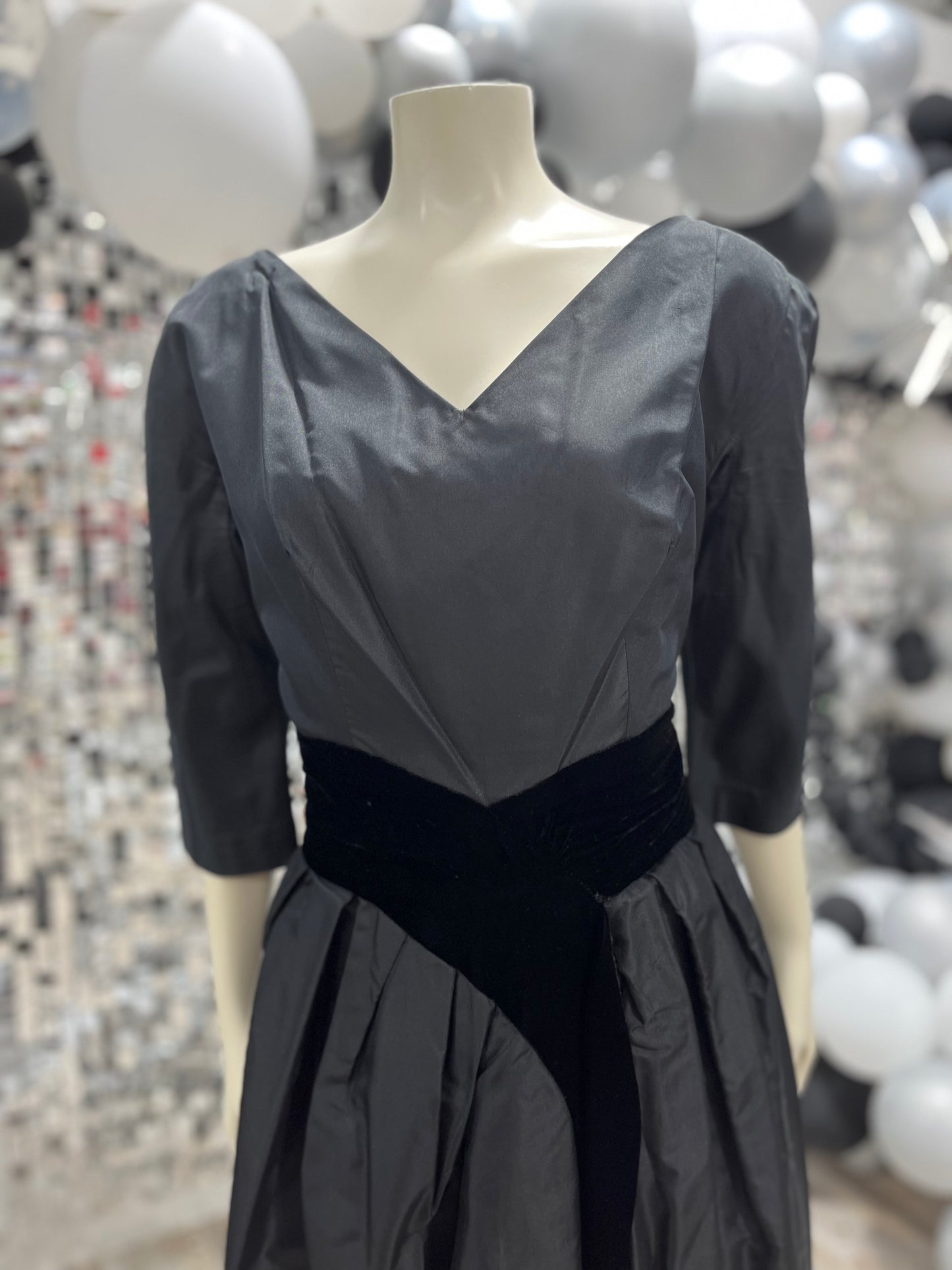 Vintage 50s Suzy Perette Velvet Black Evening Cocktail Dress