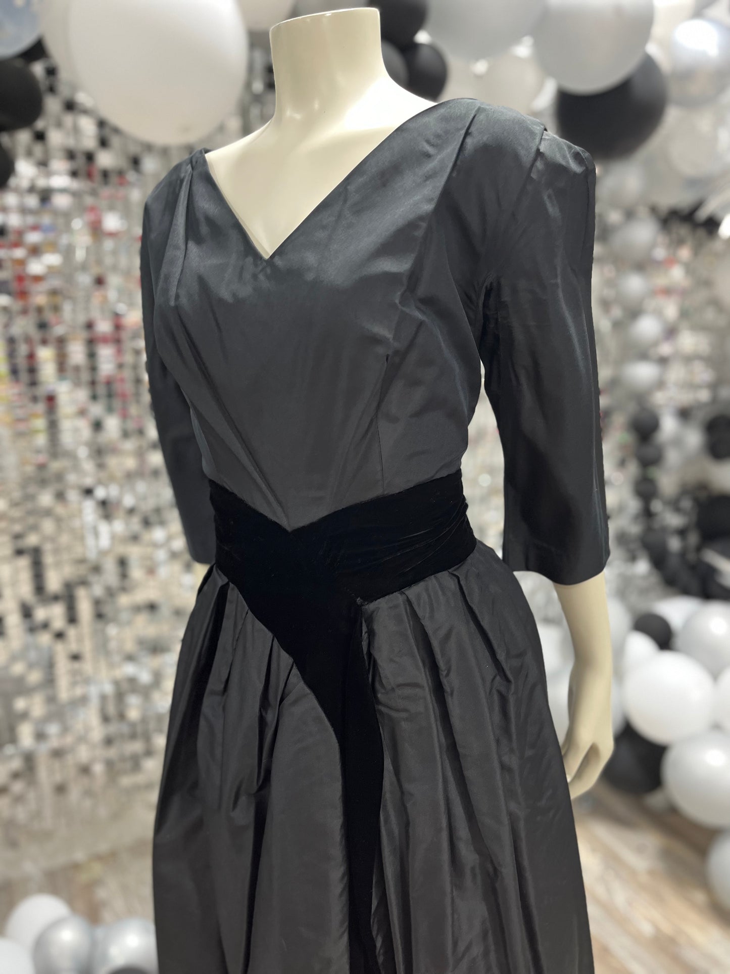 Vintage 50s Suzy Perette Velvet Black Evening Cocktail Dress