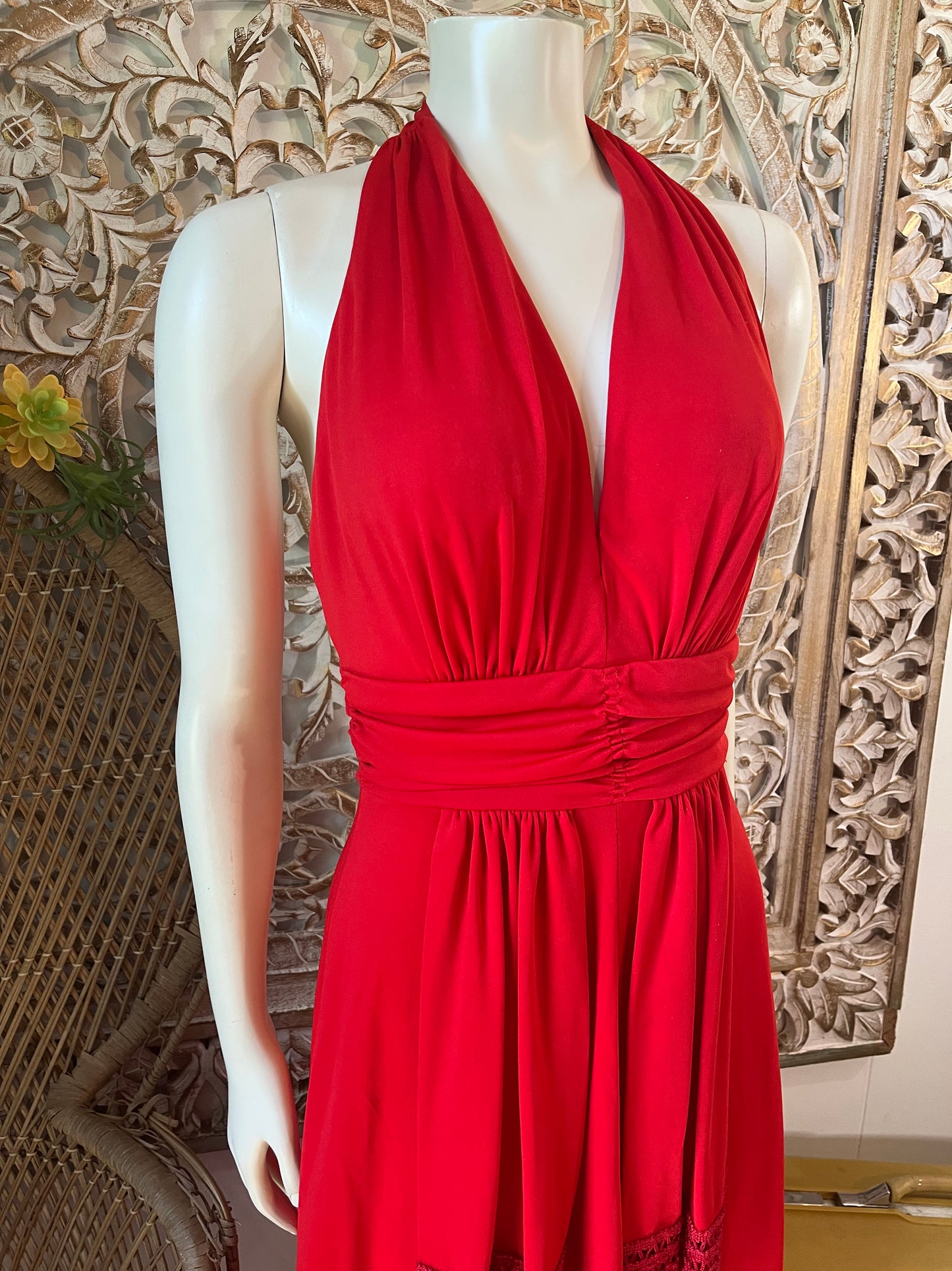 Vintage Elegant 70s Sexy Fringe Fire engine Red Halter Maxi Dress S