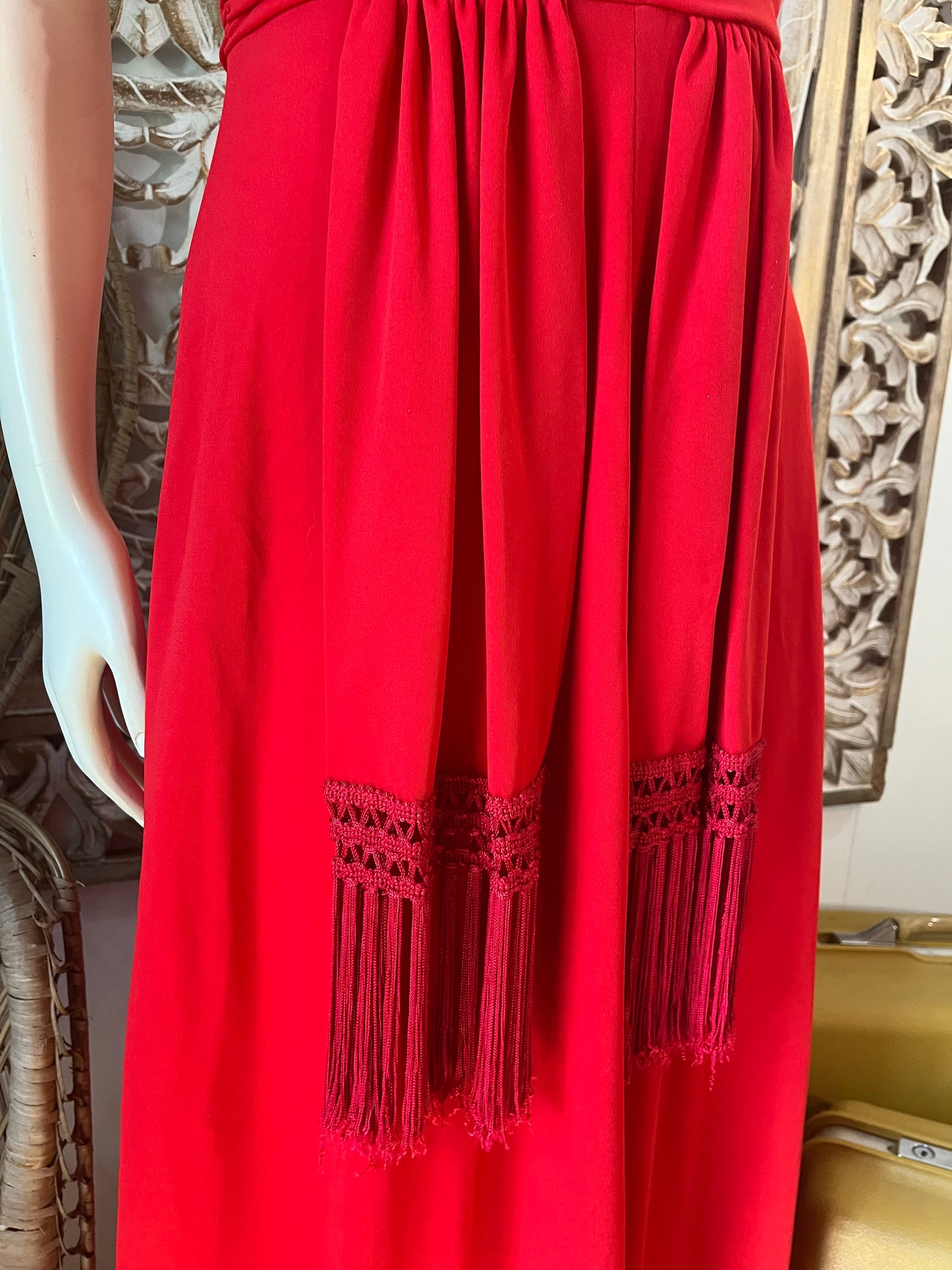 Vintage Elegant 70s Sexy Fringe Fire engine Red Halter Maxi Dress S