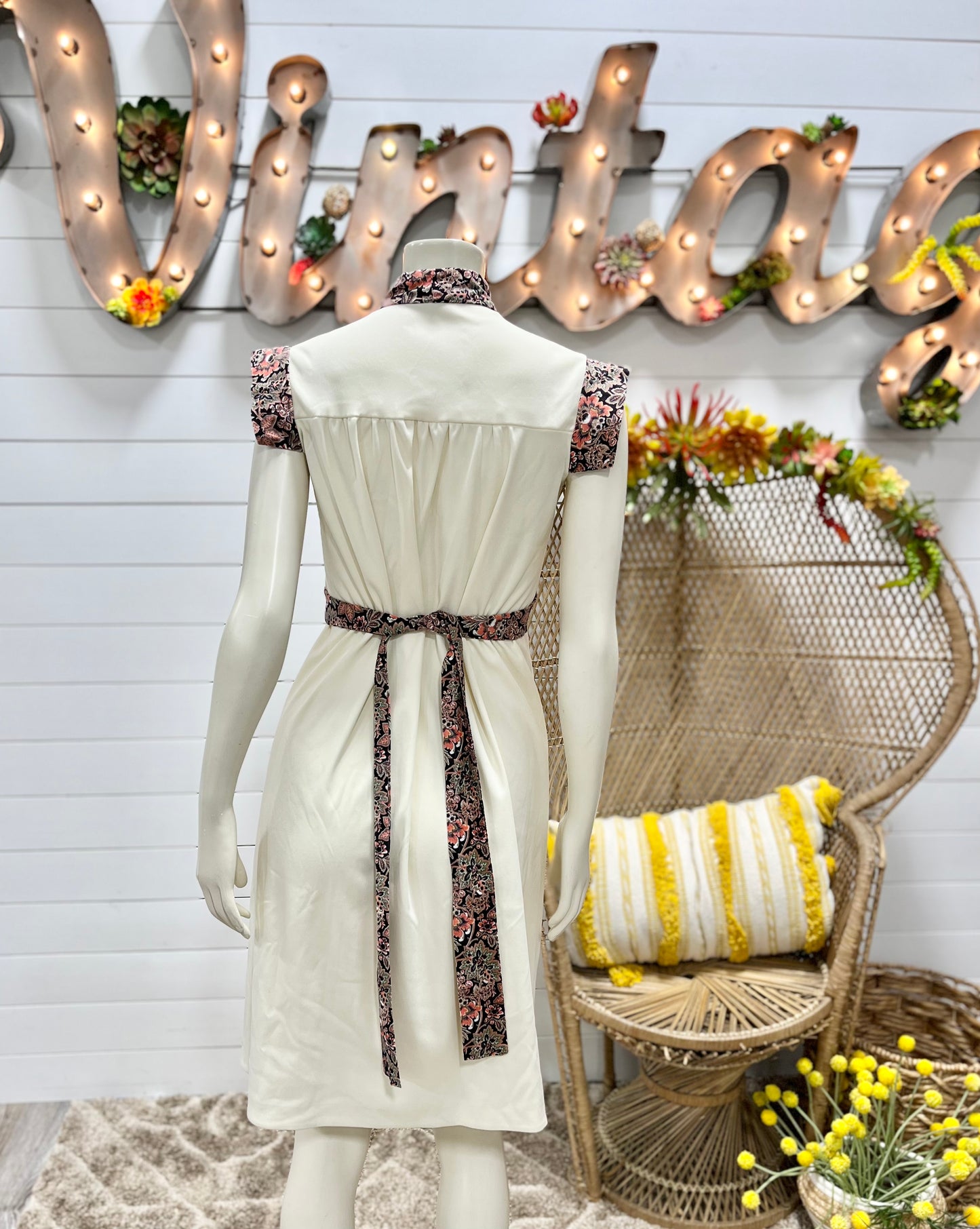 Vintage 70s Wild Floral Banded Waist Bohemian Mini Dress
