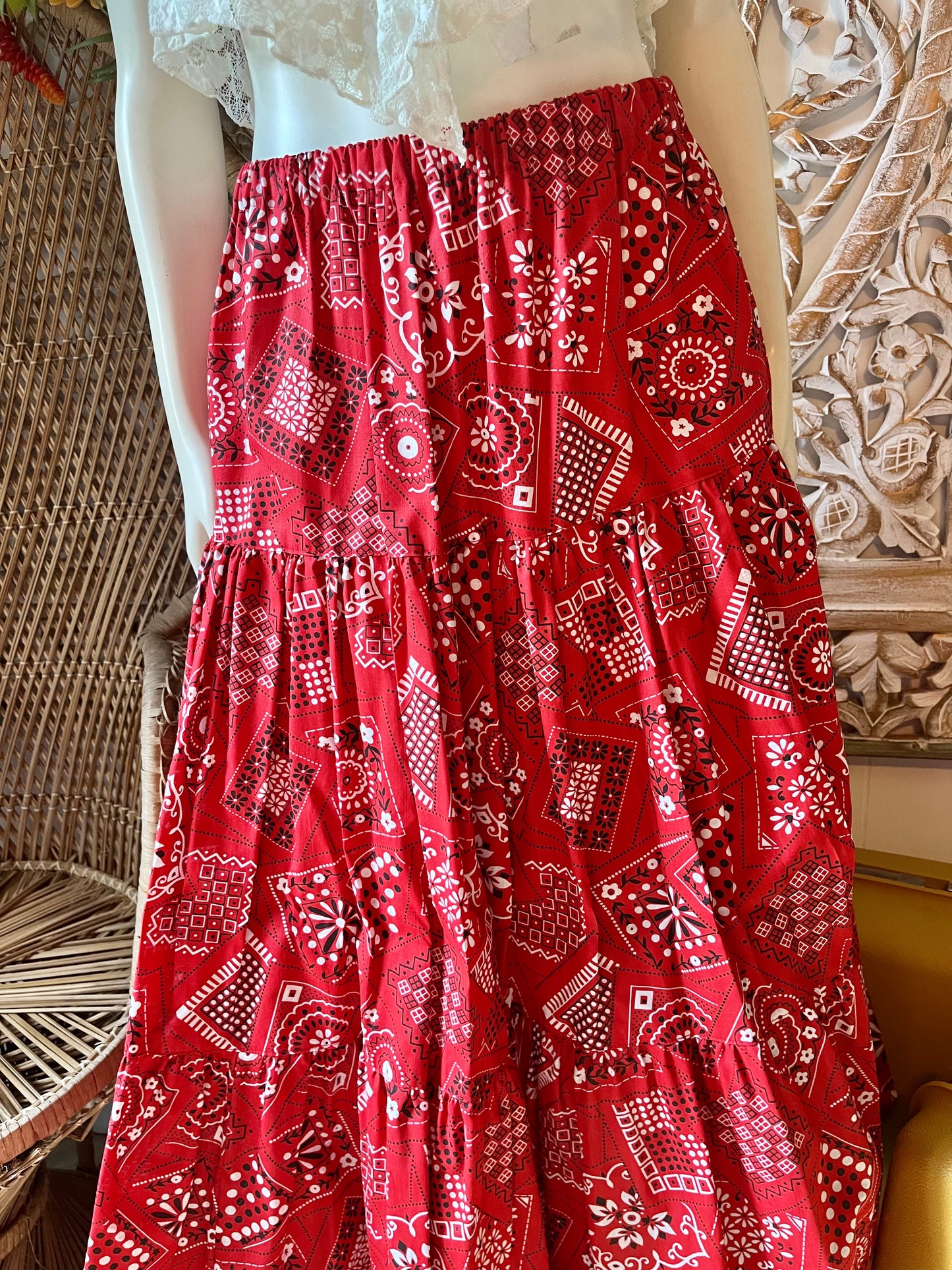 Vintage 70s Bandana Tiered Ruffle Maxi Skirt L-XL