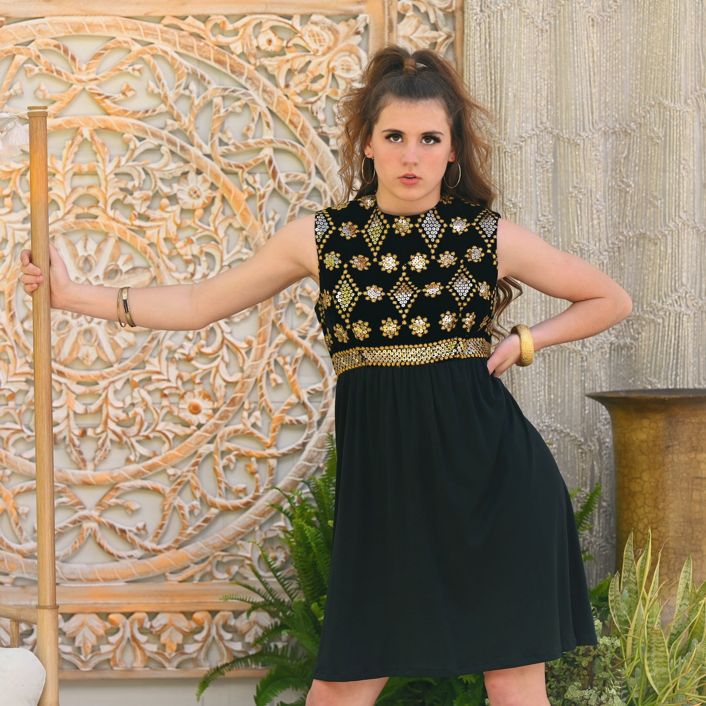 70s Vintage Gold Metallic Sequin Diamonds Empire Mini Dress L